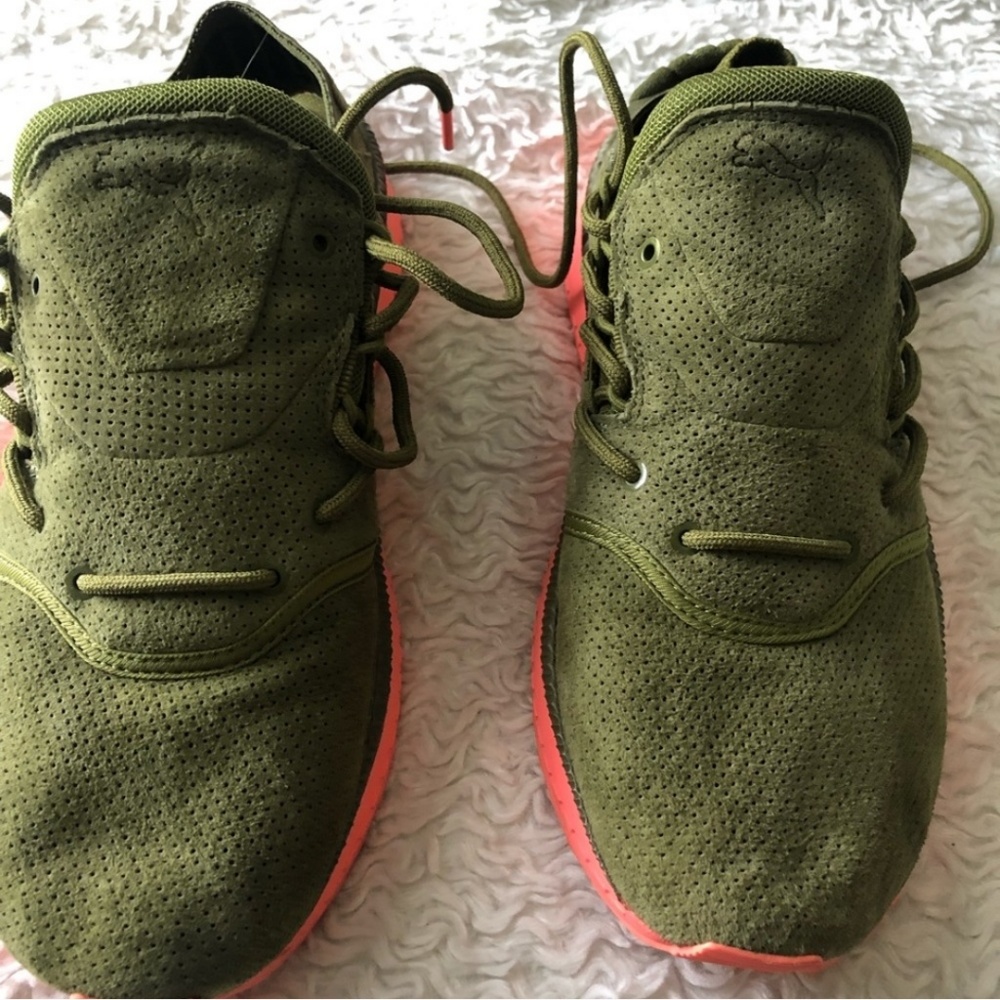 Mens PUMA IGNITE Green & Pink Seude Sneaker Sz 9.5